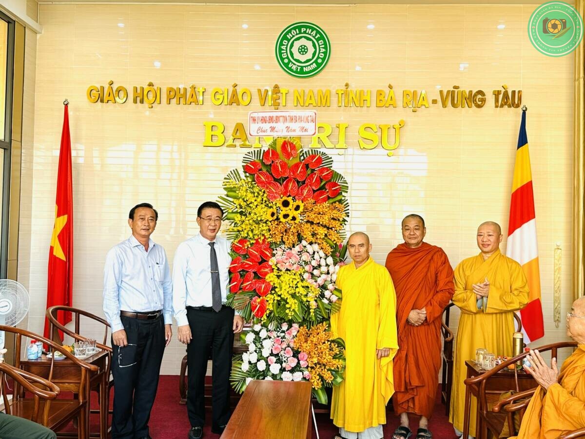 Lãnh đạo tỉnh, Bộ CHQS tỉnh, Công an tỉnh chúc Tết Ban Trị sự Phật giáo tỉnh BR-VT