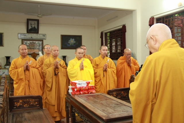 Phật Giáo Bà Rịa Vũng Tàu: cung thỉnh Giới sư cho Đại giới đàn Huệ Đăng