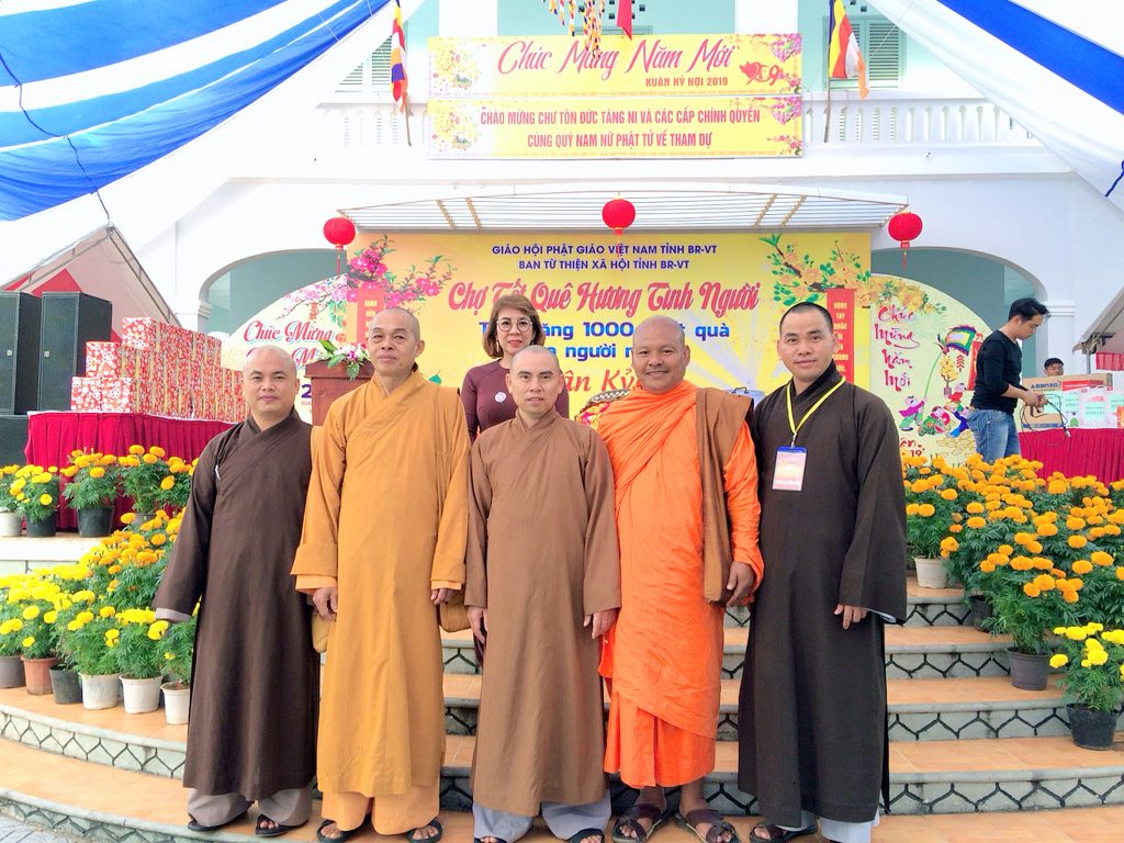 Bà Rịa- Vũng Tàu: Ban Từ thiện – Xã hội Phật giáo tỉnh tổ chức “Chợ Tết Quê Hương Tình Người”